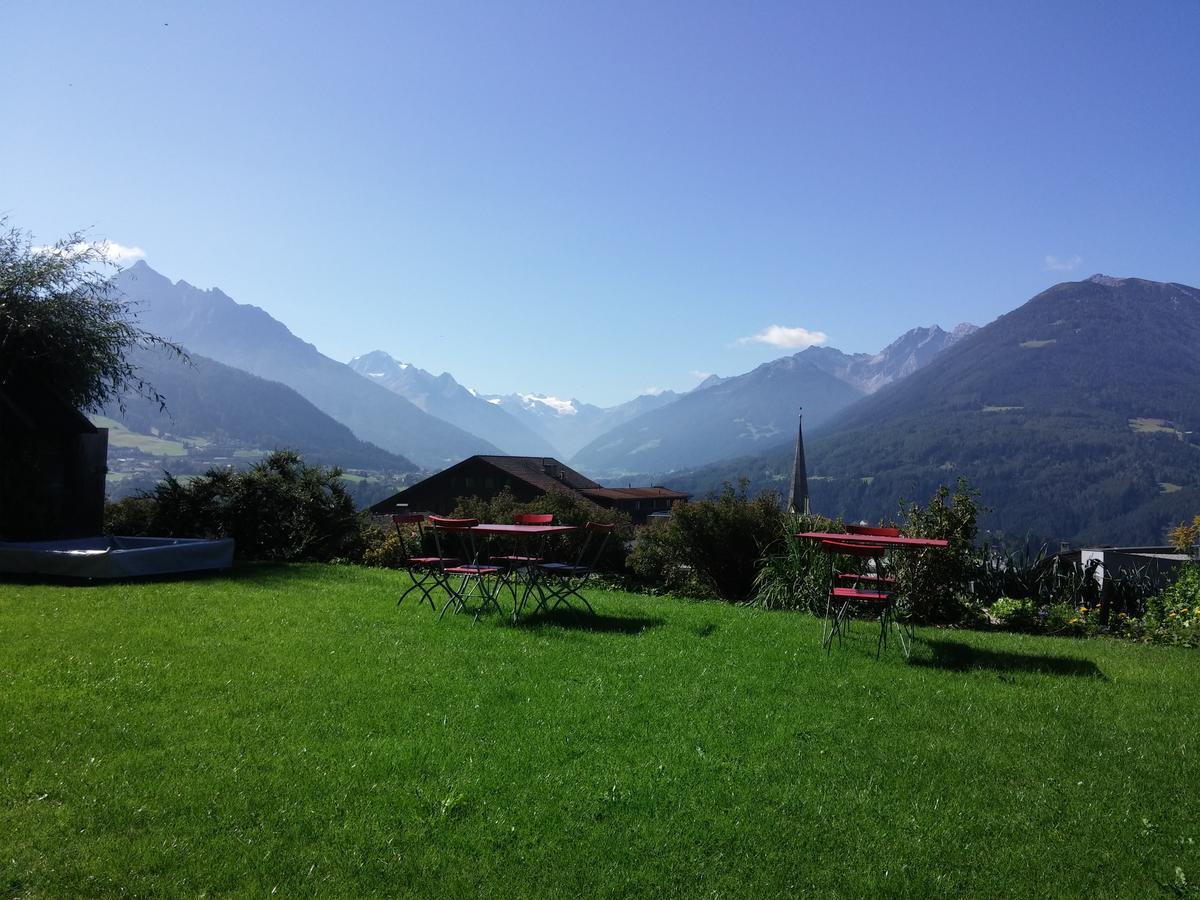 Ferienwohnungen Tiroler Alpenhof Innsbruck Exteriör bild