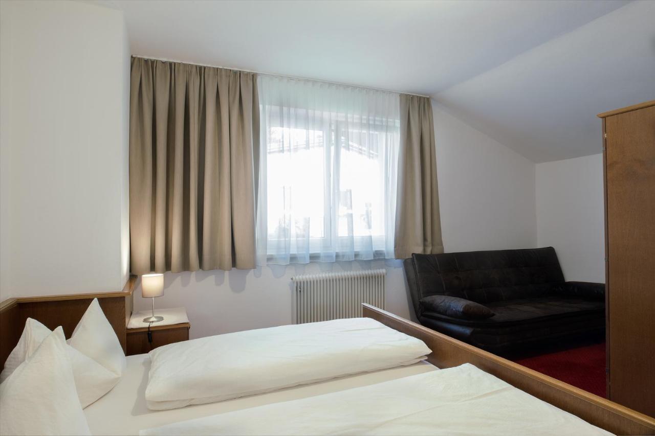 Ferienwohnungen Tiroler Alpenhof Innsbruck Exteriör bild